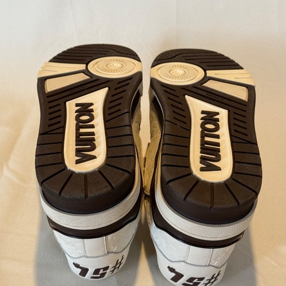 LV Louis Vuitton Trainer Sneakers Men’s 8 1ACR5k - Picture 8 of 9